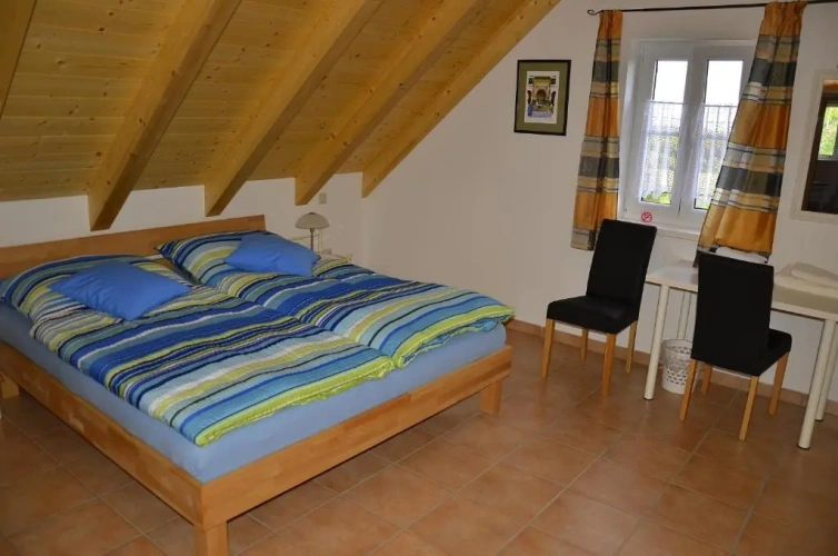 3 Bedrooms Cottage