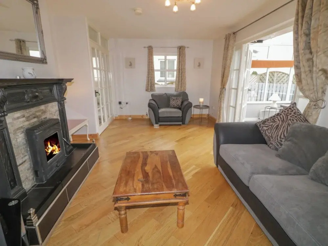 2 Carlton Cottage