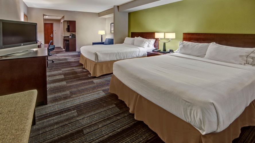 Quadruple Suite