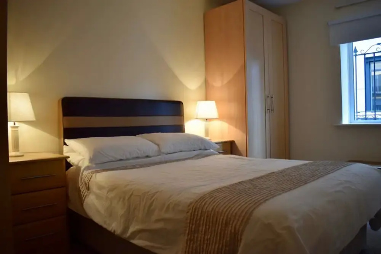 1 Bedroom Central Dublin Flat