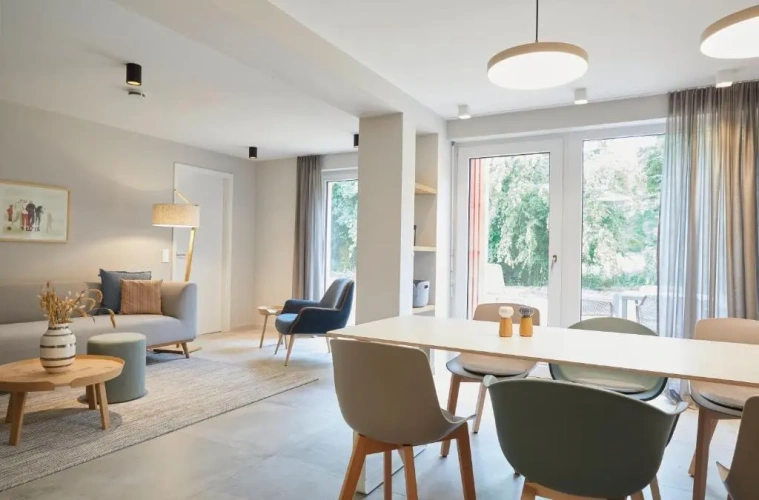 2 Bedrooms Apartment
