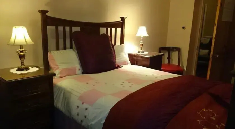 The Grand Inn