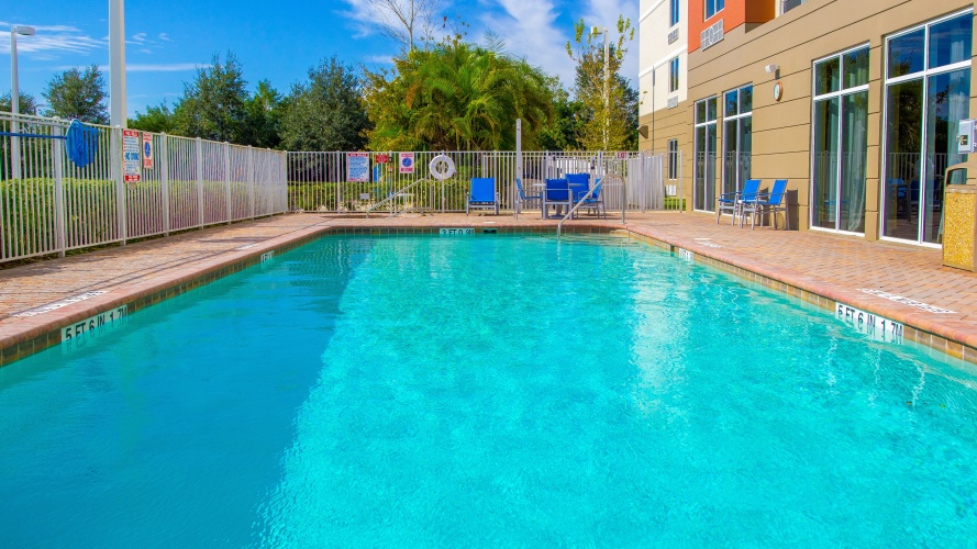 Holiday Inn Express & Suites Palm Bay photo 16