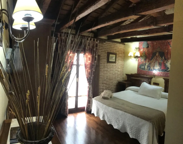 Hospedería Casa De Cisneros