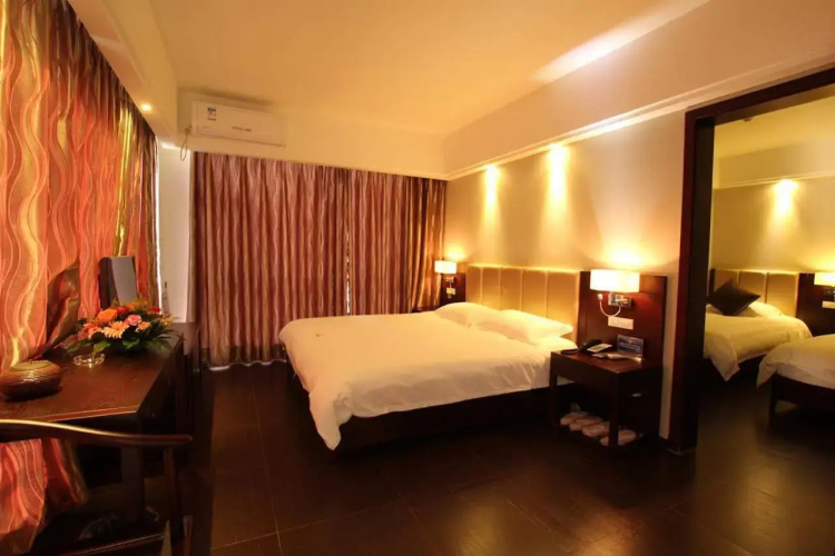 Yangshuo Spring Hill Hotel