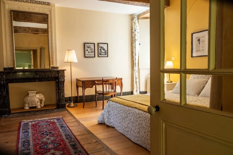Standard Double room with view