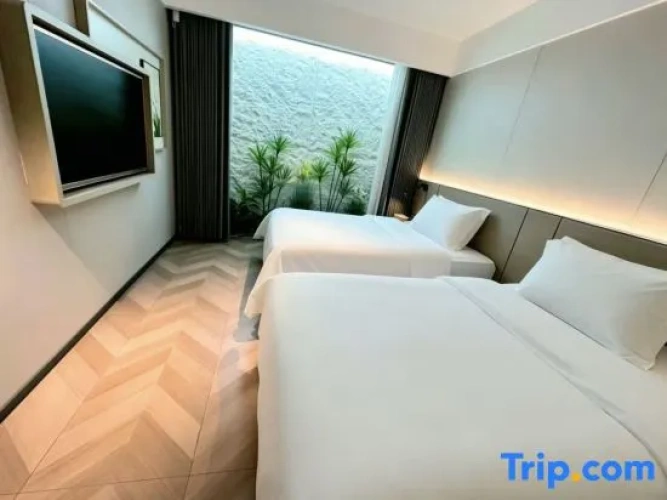 Double Suite
