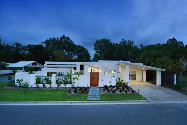 3 Bedrooms Cottage