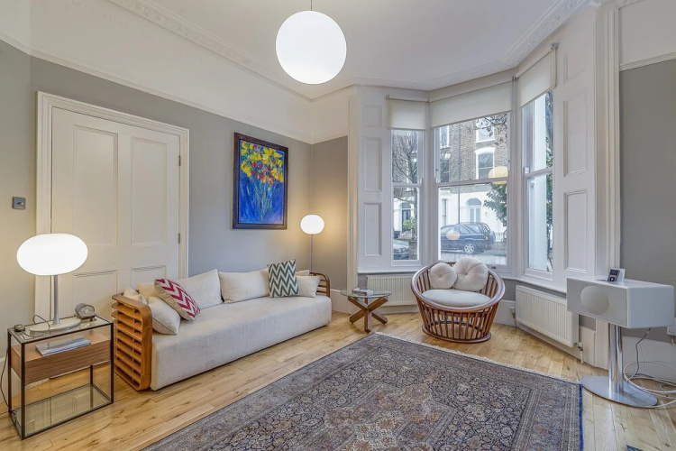 Cheverton Road Townhouse