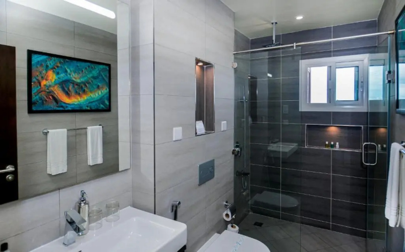 Aura Suites