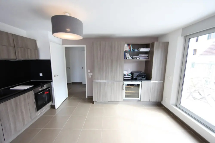 Le Paix Avec Garage