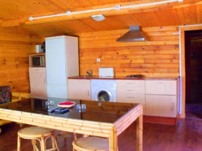 3 Bedrooms Cottage