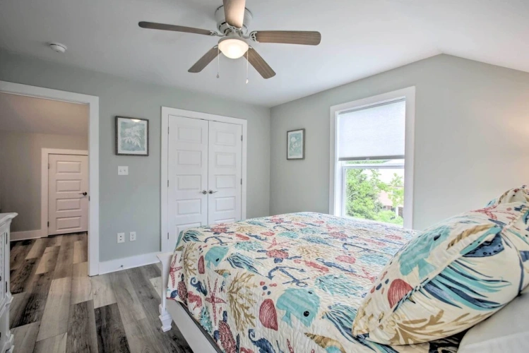 4 Bedrooms Cottage