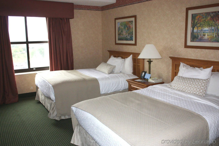 Embassy Suites by Hilton Omaha Downtown Old Market photo 6