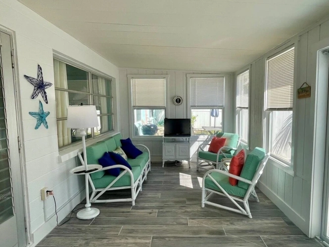 2 Bedrooms Villa