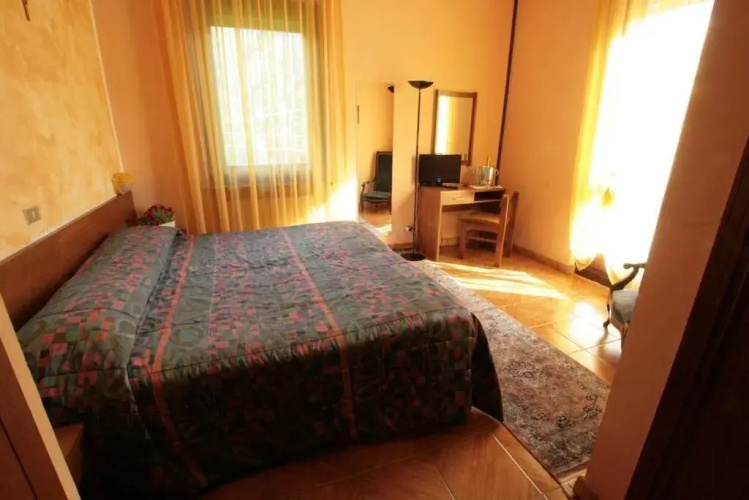 Hotel Sarre