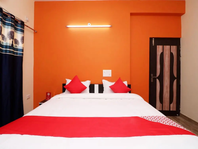 OYO 28366 Ram & Sons Residency
