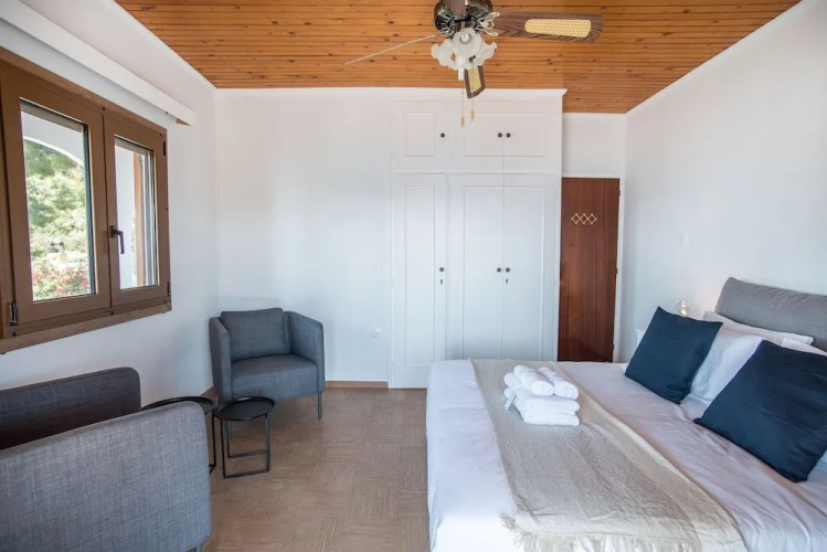 Phaedrus Living Sea View Villa Aegina