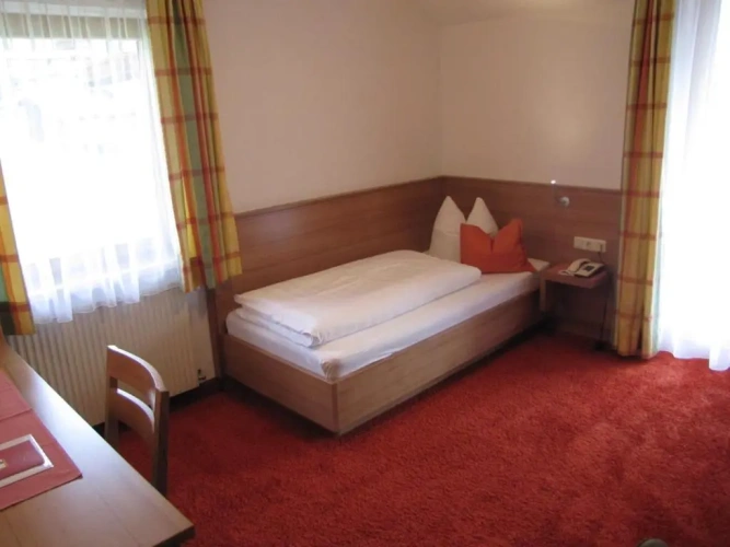 Standard Single room