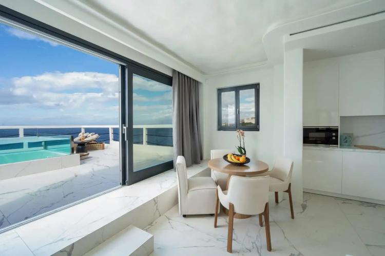 Numi Suites