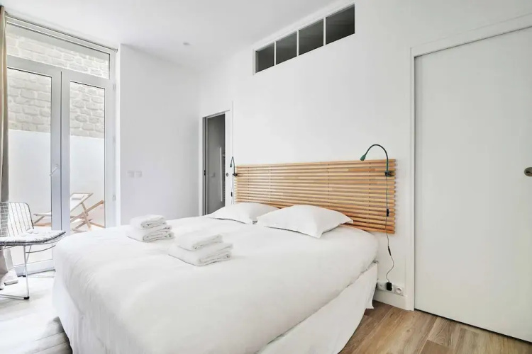 Charming Aptt With Patio - 2bd/4p - Monceau Park