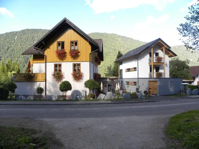 1 Bedroom Apartment with balcony