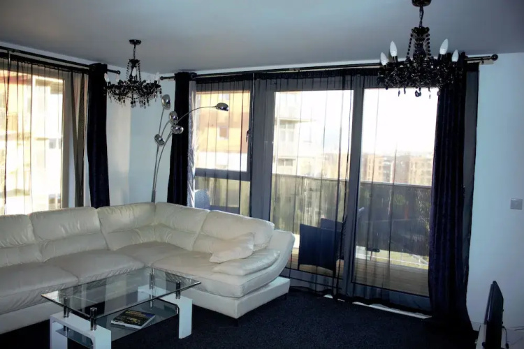 ROC APARTMENTS - Opal
