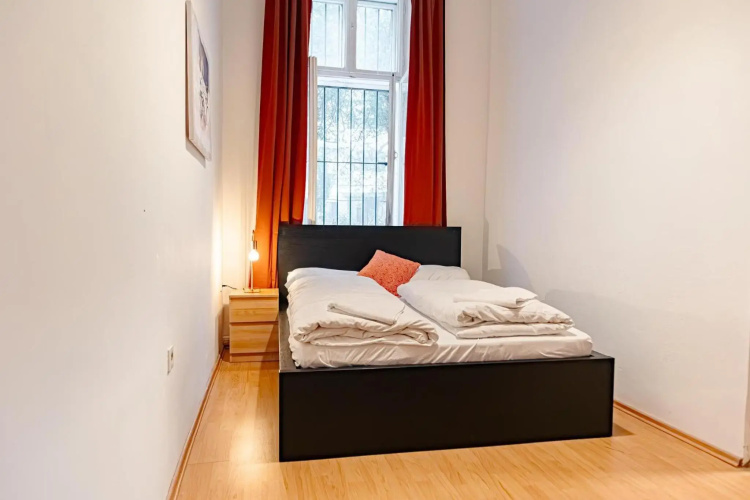 Chic Apartment - Very Central and Well Connected