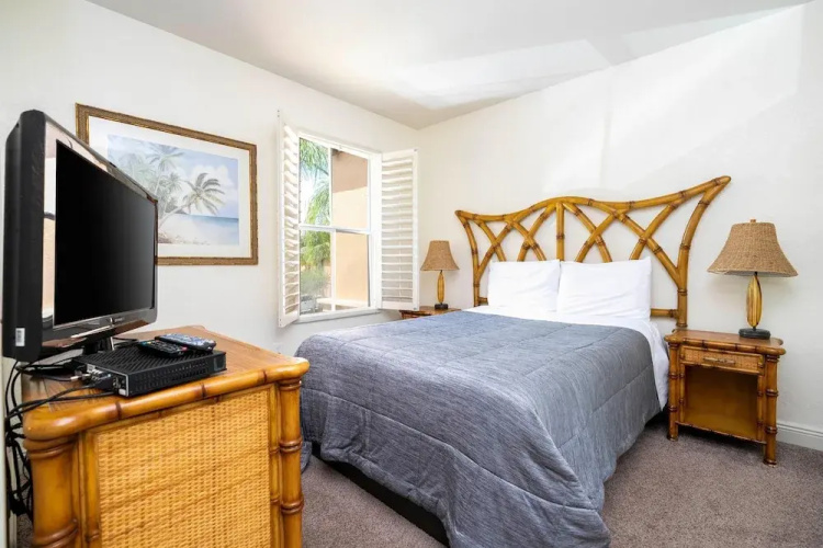 3132 CA - Charming Townhome Retreat