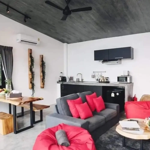 2 Bedrooms Villa