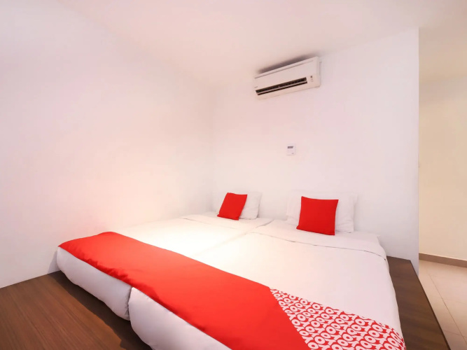 OYO 246 Link Inn (Sanitized Stay)