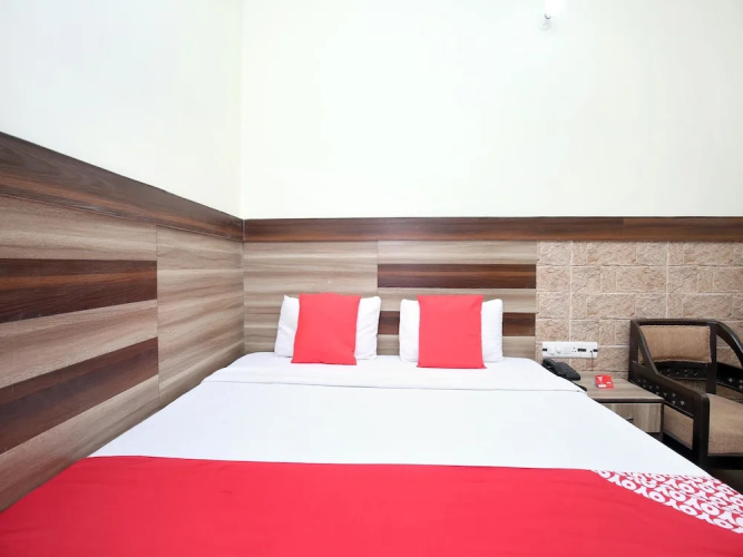 OYO 14784 Angad Residency