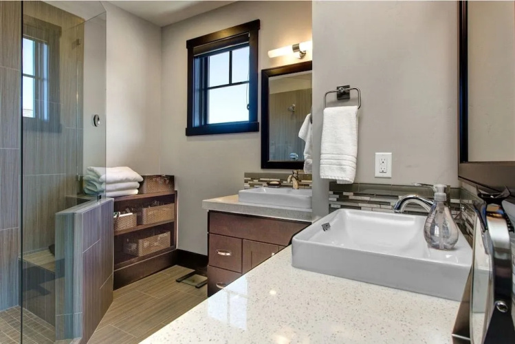 3815 Blackstone Drive Townhome by RedAwning