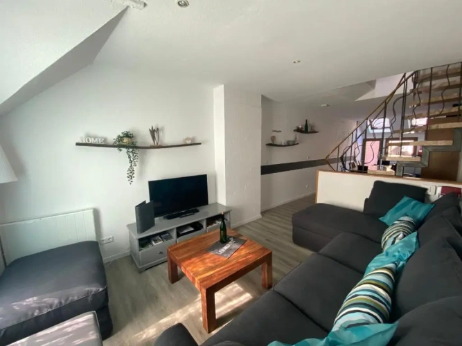 4 Bedrooms Cottage