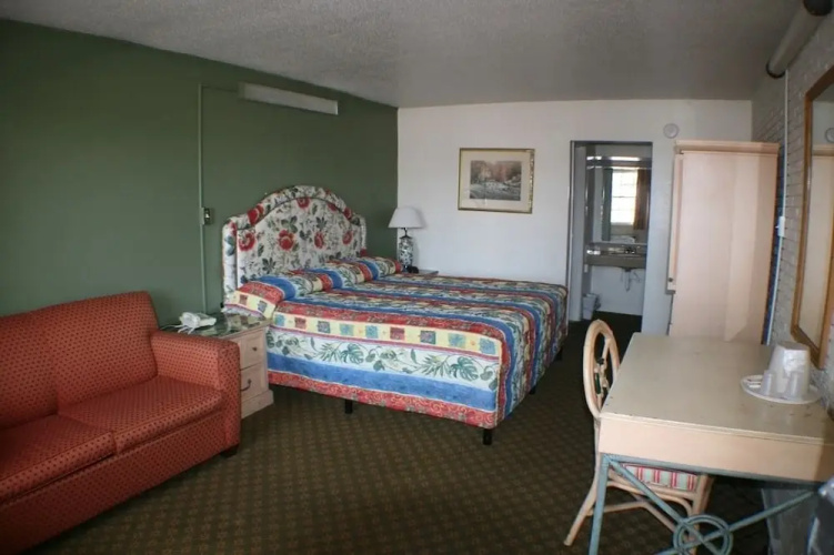 Budget Inn