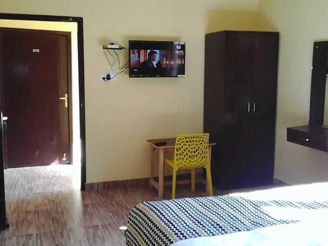Hotel Trishul Regency