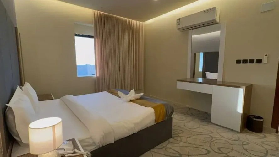 Deluxe Suite