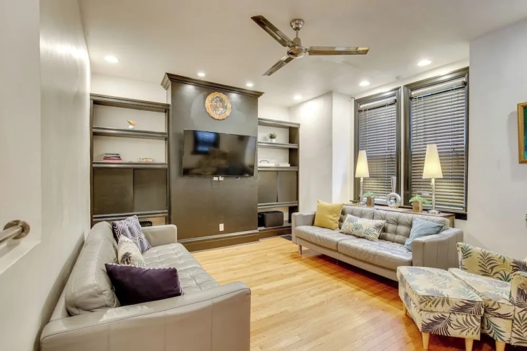 2 Bedrooms Cottage