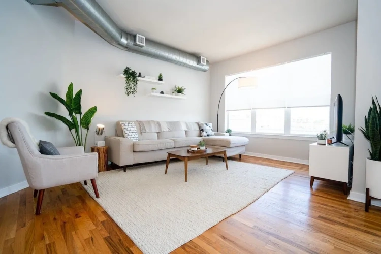 2 Bedrooms Apartment