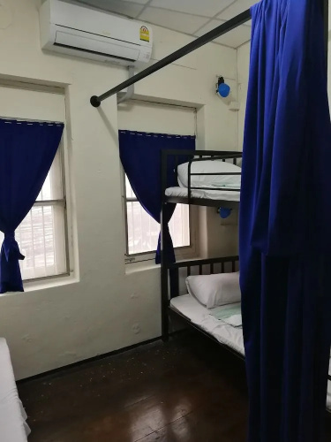 Sip N' Camp - Hostel