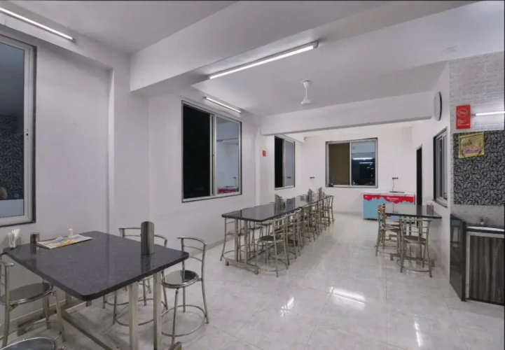 Nehas Kitchen & Highway inn