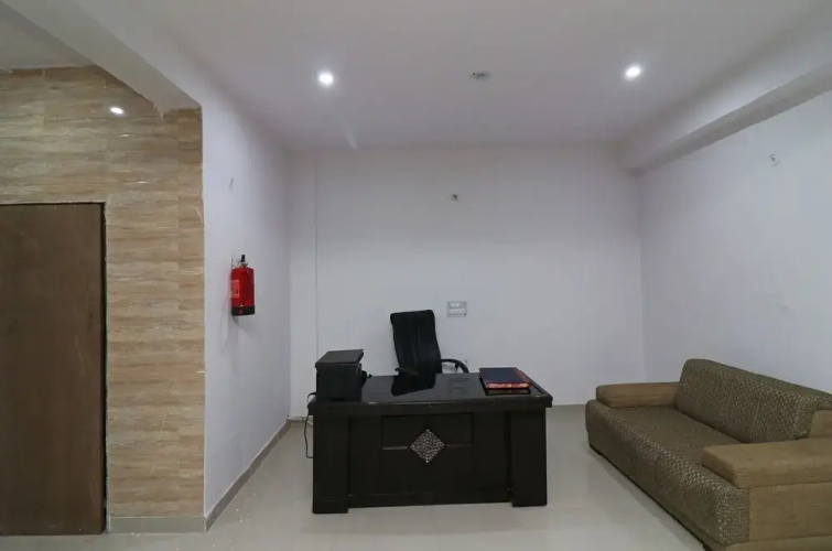 VS Stays by OYO Rooms