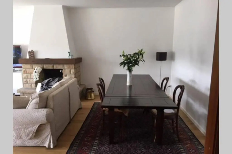 2 bedroom Penthouse with stunning view!