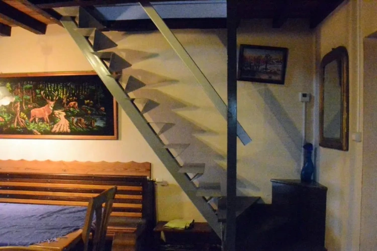 4 Bedrooms Cottage