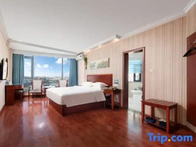 Standard Double room with view