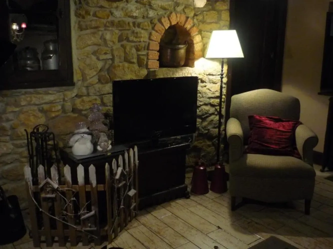 3 Bedrooms Cottage