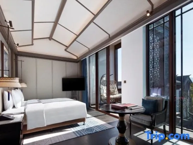 1 Bedroom Superior Family Villa