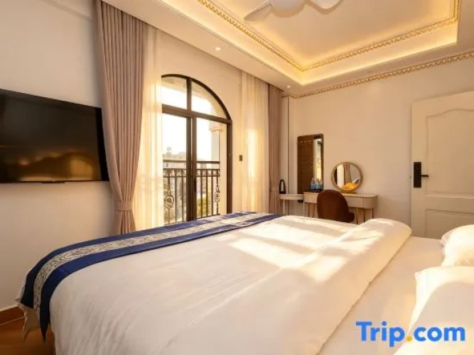 Deluxe Family Suite