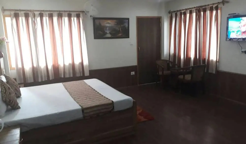 Beyond Stay Hotel Manali Queen