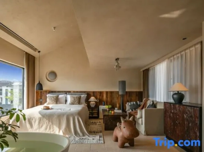 Family Suite with mountain view